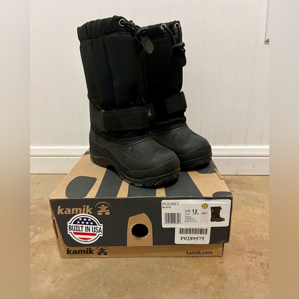Kamik kids Black Rocket Boots size 12